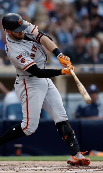 Longoria, Dickerson homer in Giants' 7-5 win vs Padres